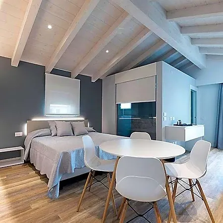 Viola Relais Desenzano del Garda