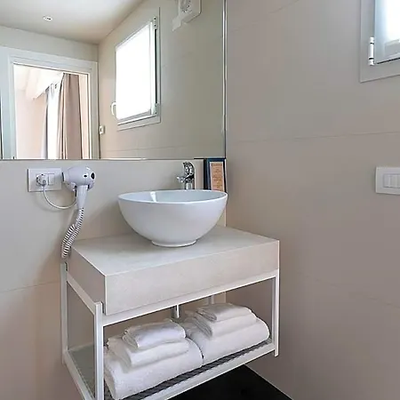 Отель Viola Relais