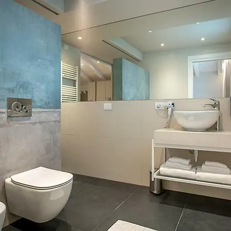 ホテル Viola Relais デセンツァーノ・デル・ガルダ