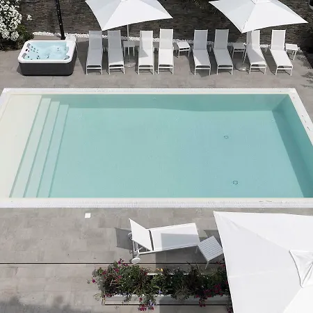 Viola Relais デセンツァーノ・デル・ガルダ